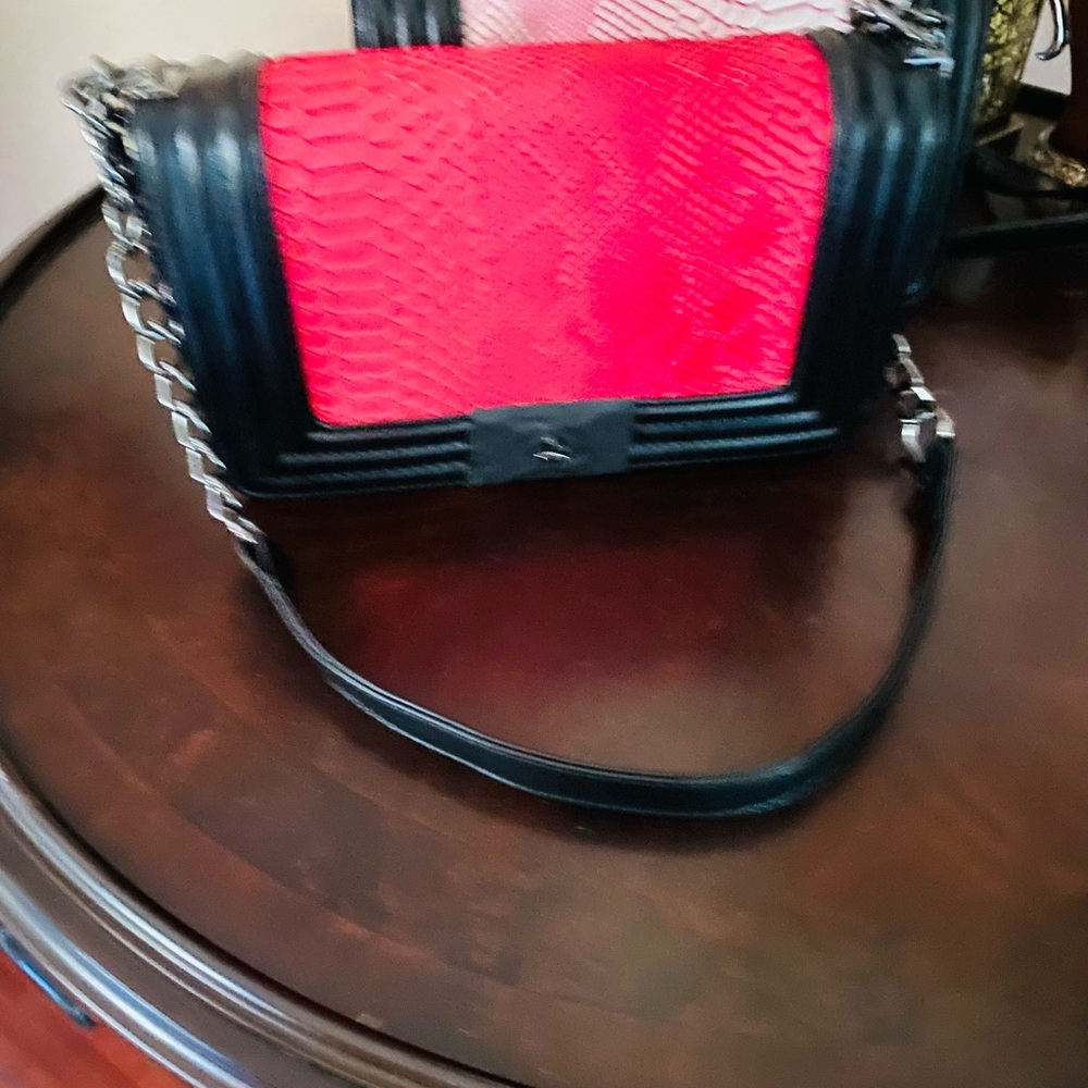 Brand new bags. Pink and red colors.